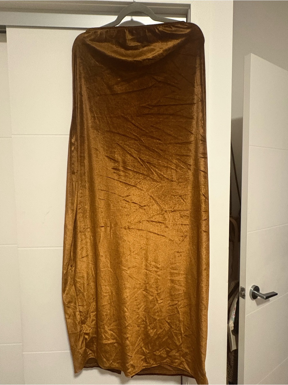 *4 for 30* PrettyLittleThing Brown Velvet Maxi Tube Dress